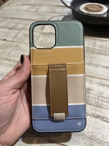 Customer photo review of Neutral Stripe (Black Case)