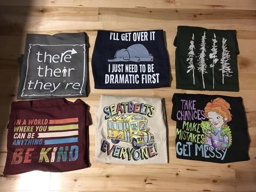 Customer photo review of Be Kind Print Short Sleeve T-shirt