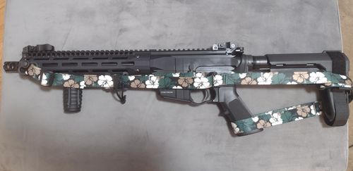 Customer photo review of The Bolt Sling - Alohaflage