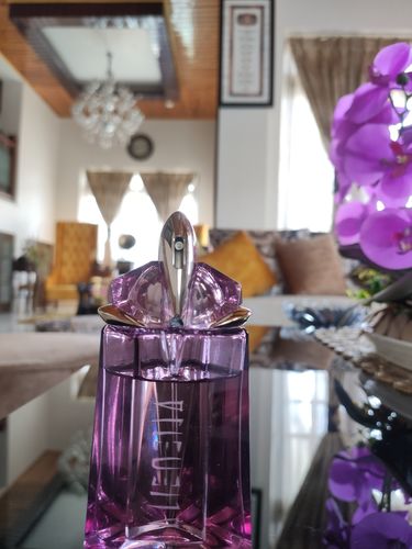 Customer photo review of Thierry Mugler Alien Eau De Perfume For Women
