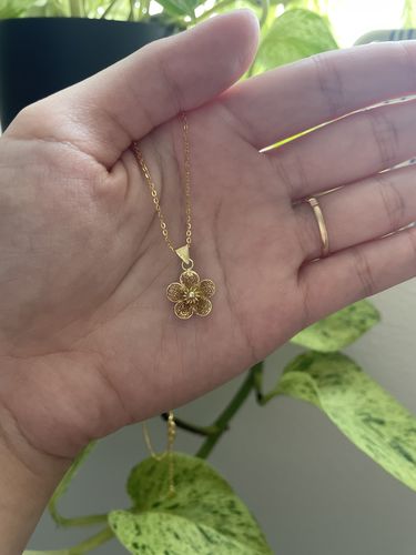 Customer photo review of Sampaguita Minimalist Pendant Necklace