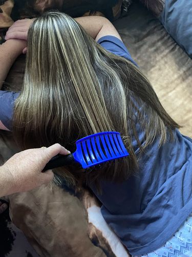 Customer photo review of My Sensory Space Detangler Hairbrush