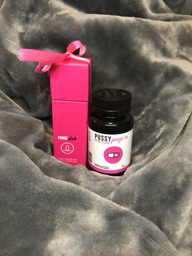 Customer photo review of Fuhqe Stick & Pussy Pop’In
