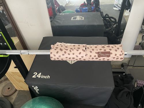 Customer photo review of In The Wild Barbell Pad