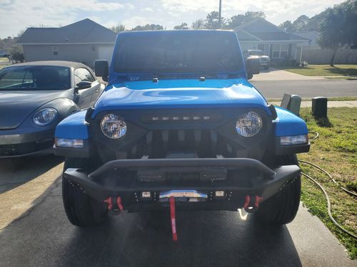 Customer photo review of Demon Grille w/ Amber LED Running Lights for 18-21 Jeep Wrangler JL & Gladiator JT - Matte Black