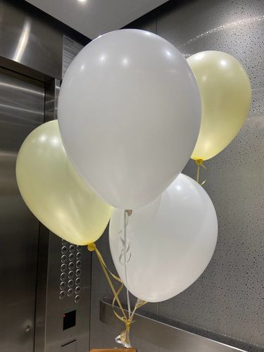 Customer photo review of Your Choice of Helium-Filled Metallic Colored Balloons