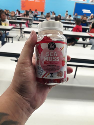 Customer photo review of Sea Moss Gummies