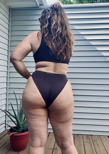 Customer photo review of The Aubrey II Bottoms / Black