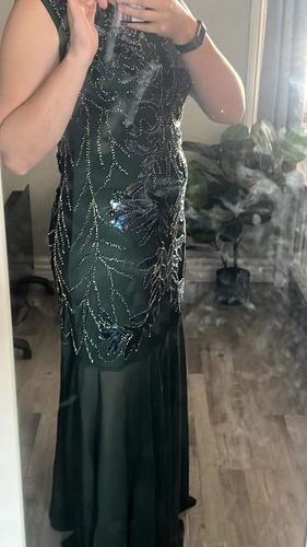 Natasha C. review of 1920s Green Maryanne Long Flapper Dress image 1 out of 1