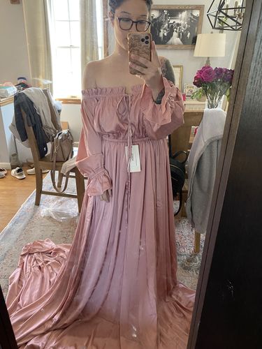 Customer photo review of Adjustable Shoulder Full Sleeves Evening Dresses Long Beach Photography Dresses Baby Shower Dress for Pregnant Woman YEWEN YD21801