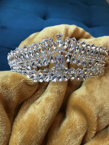 Customer photo review of Luxury Crystal Tiara