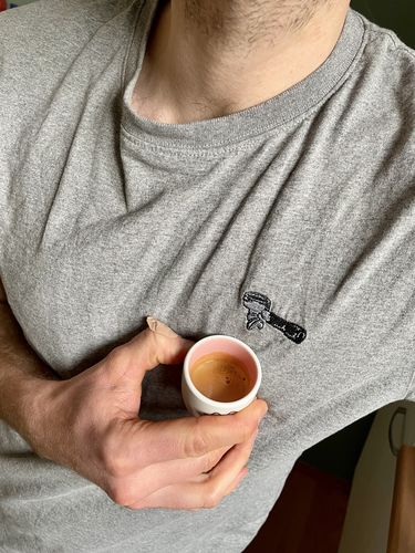 Customer photo review of Siebträger | Besticktes Organic Bio Baumwoll-T-Shirt