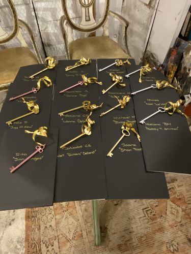 Customer photo review of 1920s Murder Mystery Game Kit