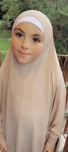 Customer photo review of Girls Sleeved Jilbab - Roebuck