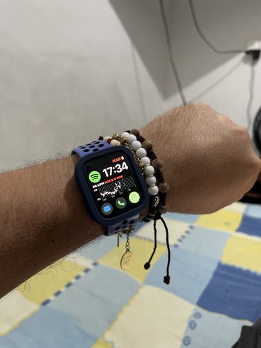 Customer photo review of Estuche Ringke Air Sports Apple Watch 7 SE 6 5 4 - 45/44mm - Azul