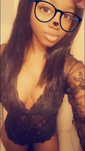 Customer photo review of Sculpting Lace Shapewear Bodysuit