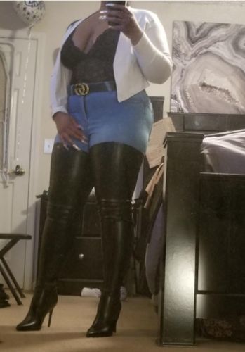 Customer photo review of Sculpting Lace Shapewear Bodysuit