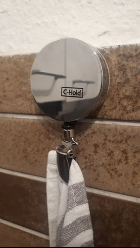 Customer photo review of C-Hold | Der clevere und smarte Handtuchhalter