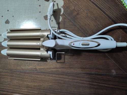 Customer photo review of Magic Wave Arricciacapelli Professionale 3 Tubi in ceramica