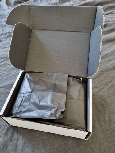 Customer photo review of Self-Locking Mailing Box Black - Extra Large