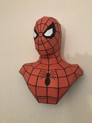 Customer photo review of Patrons Buste Spiderman (pdf)