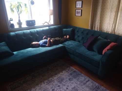 Customer photo review of Naomi Sectional 🇨🇦