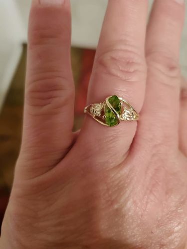 Charles H. review of Black Hills Gold Peridot Ring image 1 out of 1
