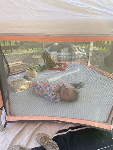 Customer photo review of Pop N' Go® Playpen