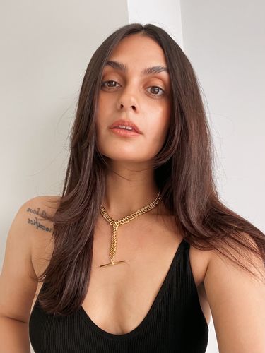 Customer photo review of Valentina Necklace