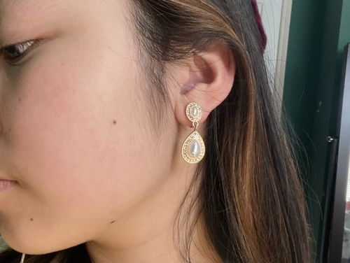 Customer photo review of Vintage Pearl Clip-On Earrings