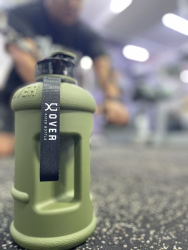 Customer photo review of Hunter Green Flip Cap 1.5L Oversized Bottle