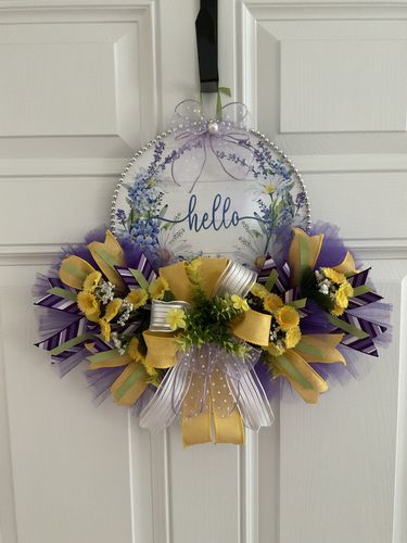 Customer photo review of Vinyl Decal, Hello Spring Sign, Floral Sign, 10" Round Sign VINYL-DECOE-257, Sign For Wreath, DecoExchange