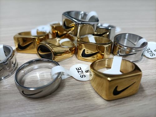Customer photo review of Lot (Bague Swoosh)