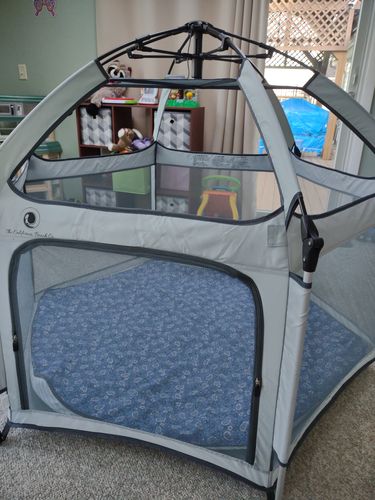 Customer photo review of Pop N' Go® Playpen