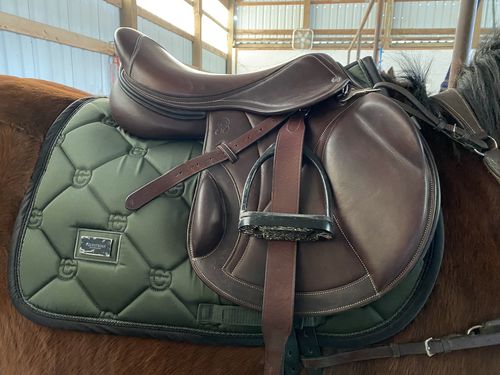 Customer photo review of XC Valor Saddle