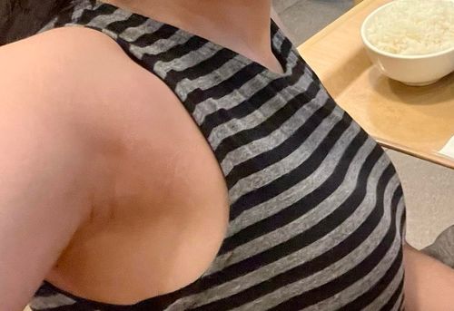 Customer photo review of Seamless Opaque with Pouch