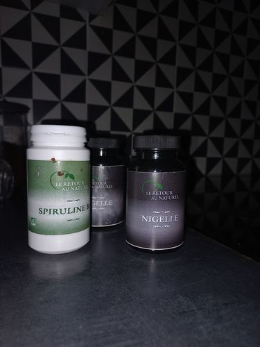 Customer photo review of SPIRULINE BIOLOGIQUE (400MG) - Une mine d’oligo-éléments essentiels à notre organisme