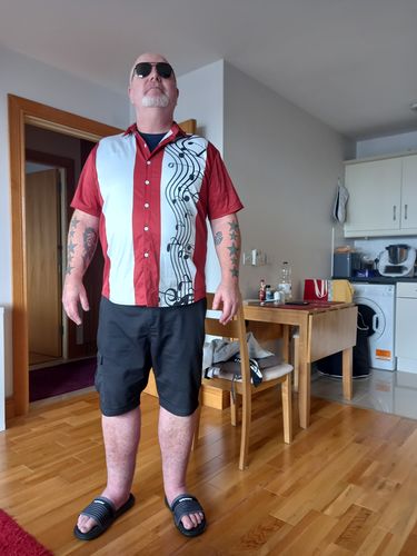 Customer photo review of 1960s Black & Red Stripe Wavy Sheet Music Printing Men's Short Sleeve Shirt