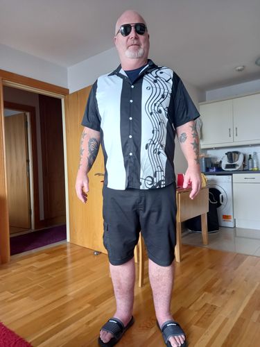 Customer photo review of 1960s Black & White Stripe Wavy Sheet Music Printing Men's Short Sleeve Shirt