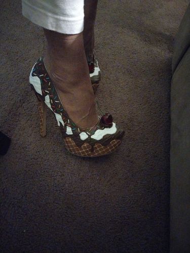 Customer photo review of Bake-a-Shoe Ice Cream Heel 5.5"