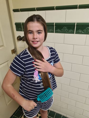 Customer photo review of My Sensory Space Detangler Hairbrush