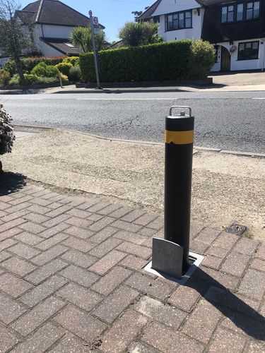 Customer photo review of LA-114 Lift Assist Telescopic Bollard