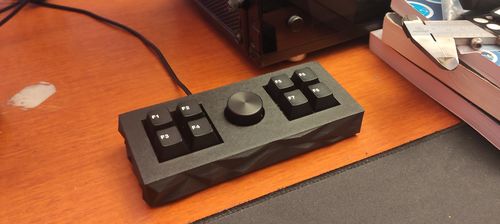 Customer photo review of Pikatea Macropad R26 Desktop Kit