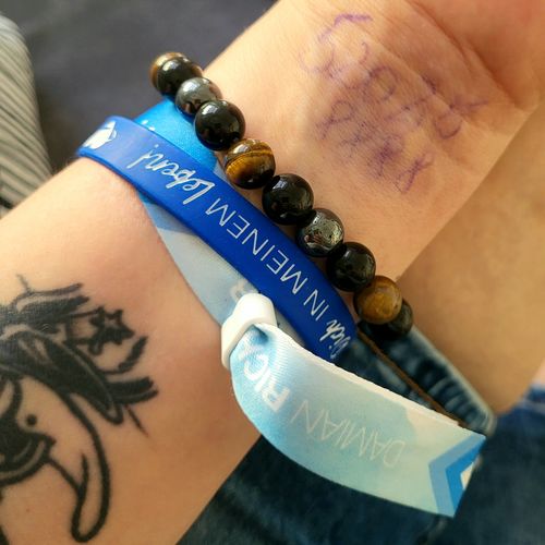 Customer photo review of DREIFACHER SCHÜTZER Tigerauge - Hämatit - Schwarzer Obsidian