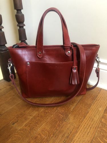 Customer photo review of TPK Crossbody Tote