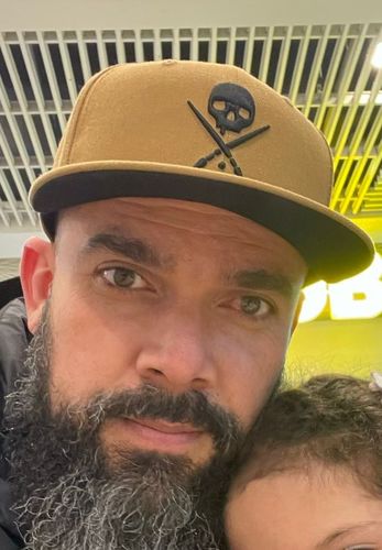Customer photo review of FITTED BADGE WHEAT