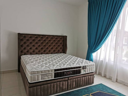 Customer photo review of Diamond Square-B Headboard
