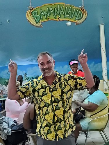 Customer photo review of Men's Banana Cotton Fruit Print Button up Tropical Aloha Hawaiian Shirt