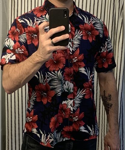 Customer photo review of Men's Hawaii Tropical Plant Print Floral Cotton Shirt