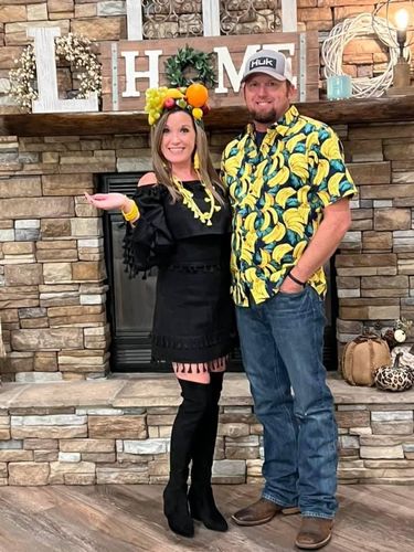 Customer photo review of Men's Banana Cotton Fruit Print Button up Tropical Aloha Hawaiian Shirt